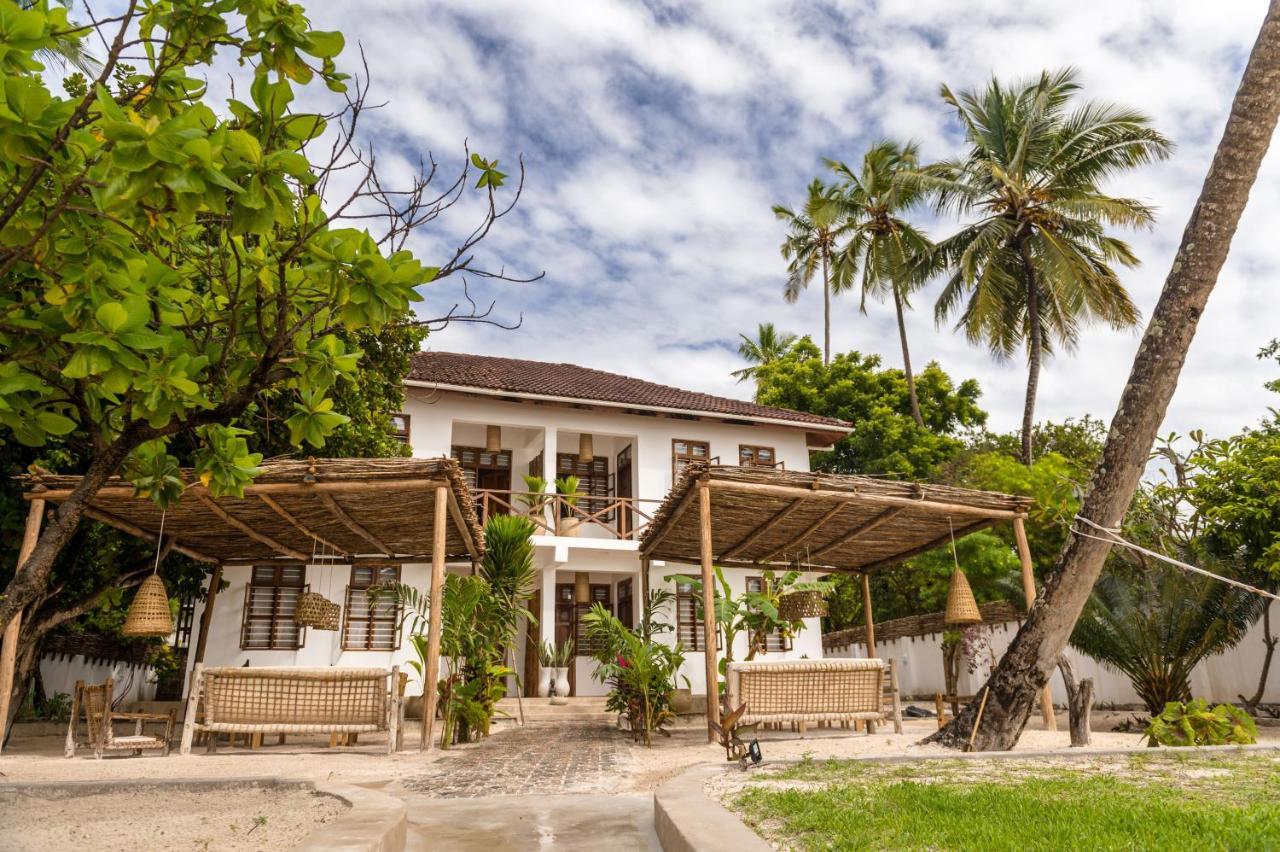 Kima Serviced Beach House & Suites Bwejuu Esterno foto