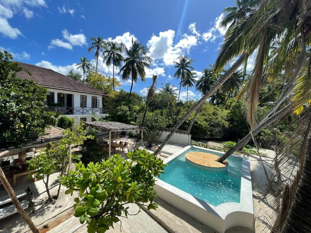 Kima Serviced Beach House & Suites Bwejuu Esterno foto