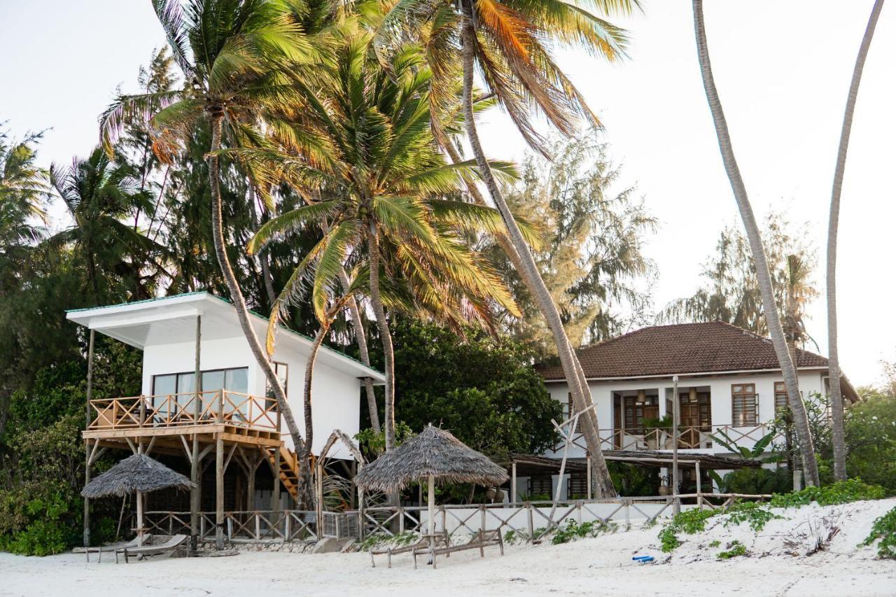 Kima Serviced Beach House & Suites Bwejuu Esterno foto