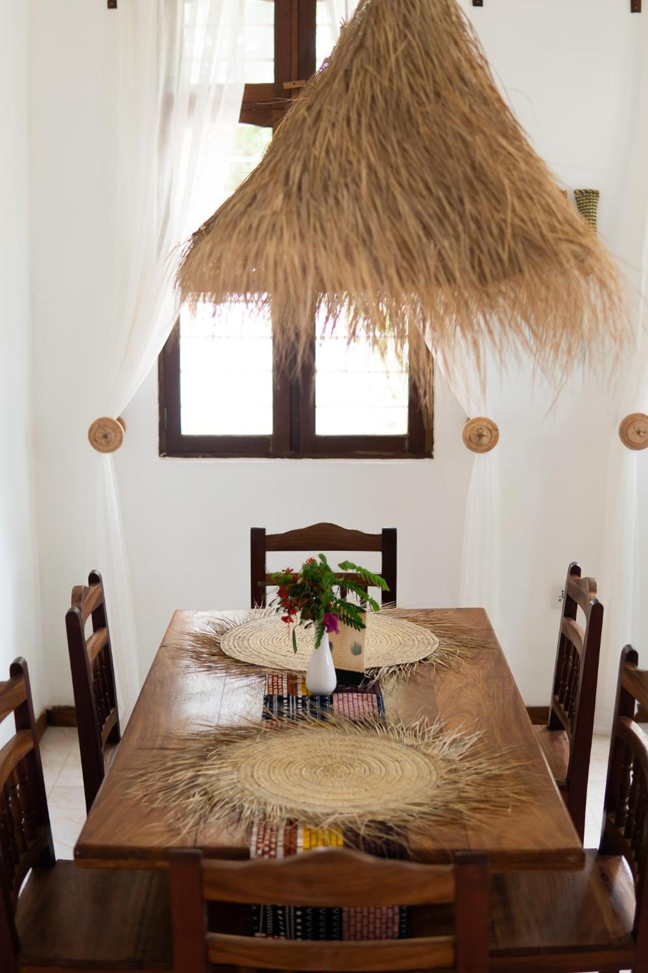 Kima Serviced Beach House & Suites Bwejuu Esterno foto